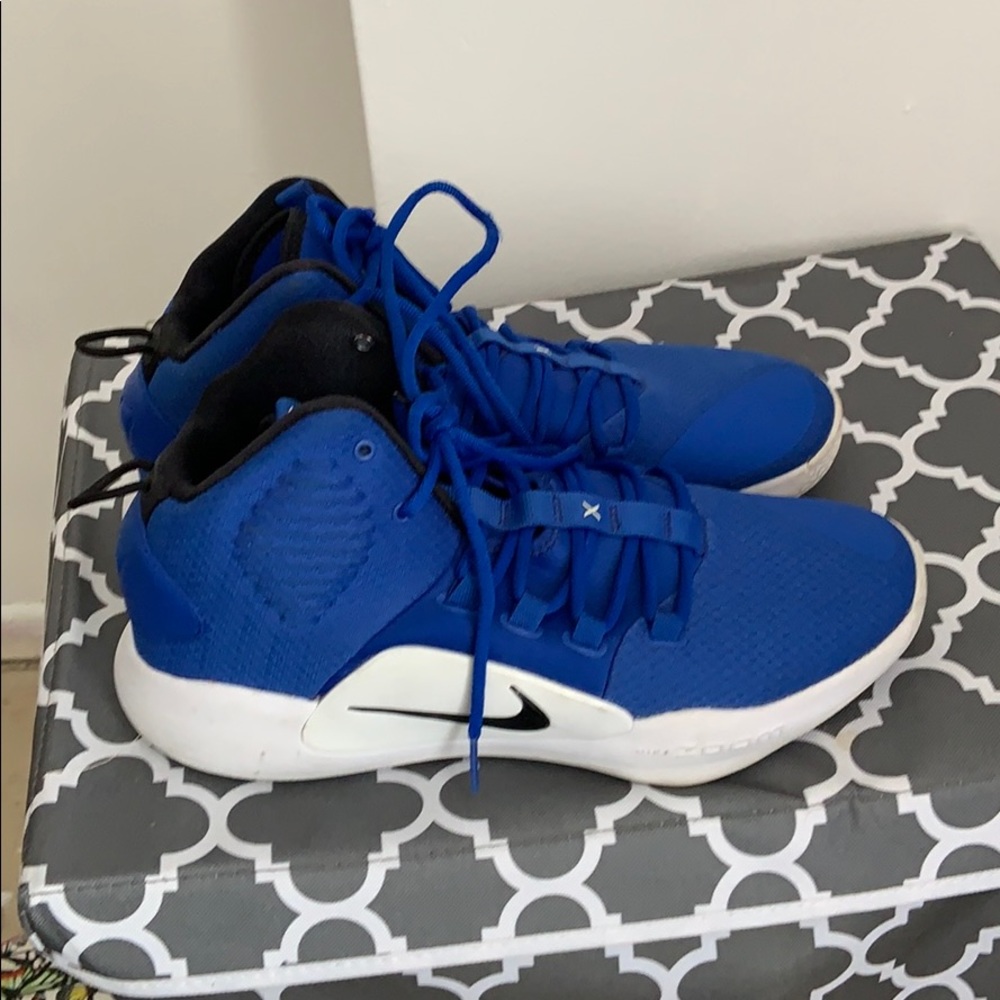 Nike hyperdunks
